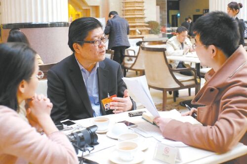 《王刚：为建筑节能立法鼓与呼》